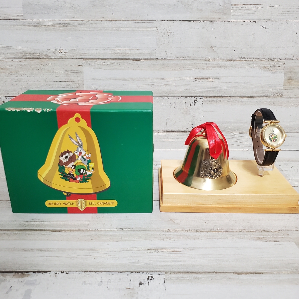 Looney Tunes *Limited 300 Pieces* 1997 Warner Bros. Fossil Watch & Bell Orniment